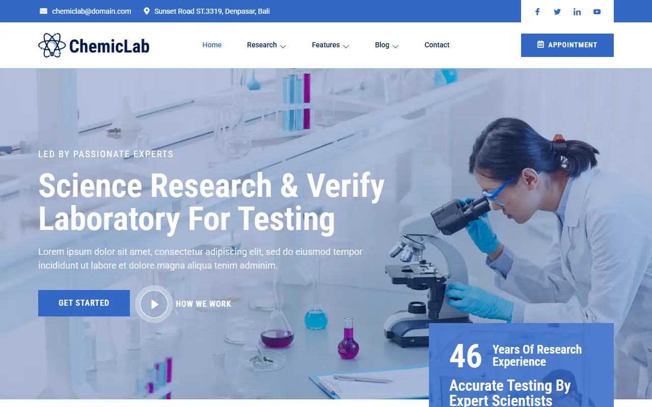 หน้าแรกของธีม ChemicLab Science Research บนคอมพิวเตอร์