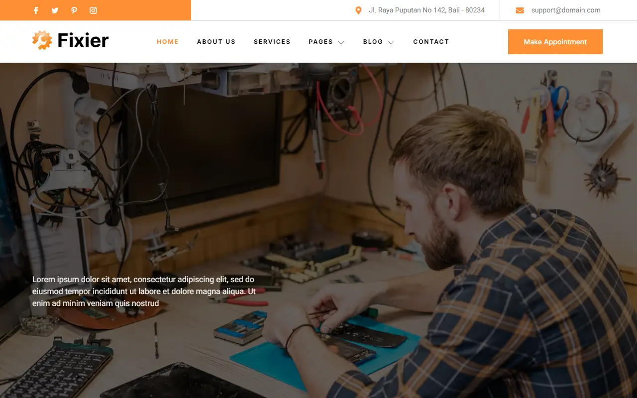 หน้าแรกของธีม Fixier Gadgets บนคอมพิวเตอร์