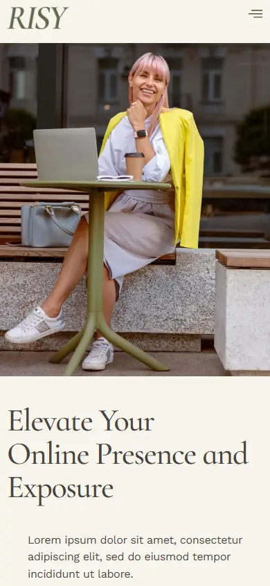 หน้าแรกของธีม Risy Content Creator Coach บนมือถือ